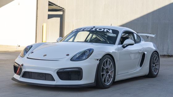 2016 Porsche Cayman GT4 Race Car