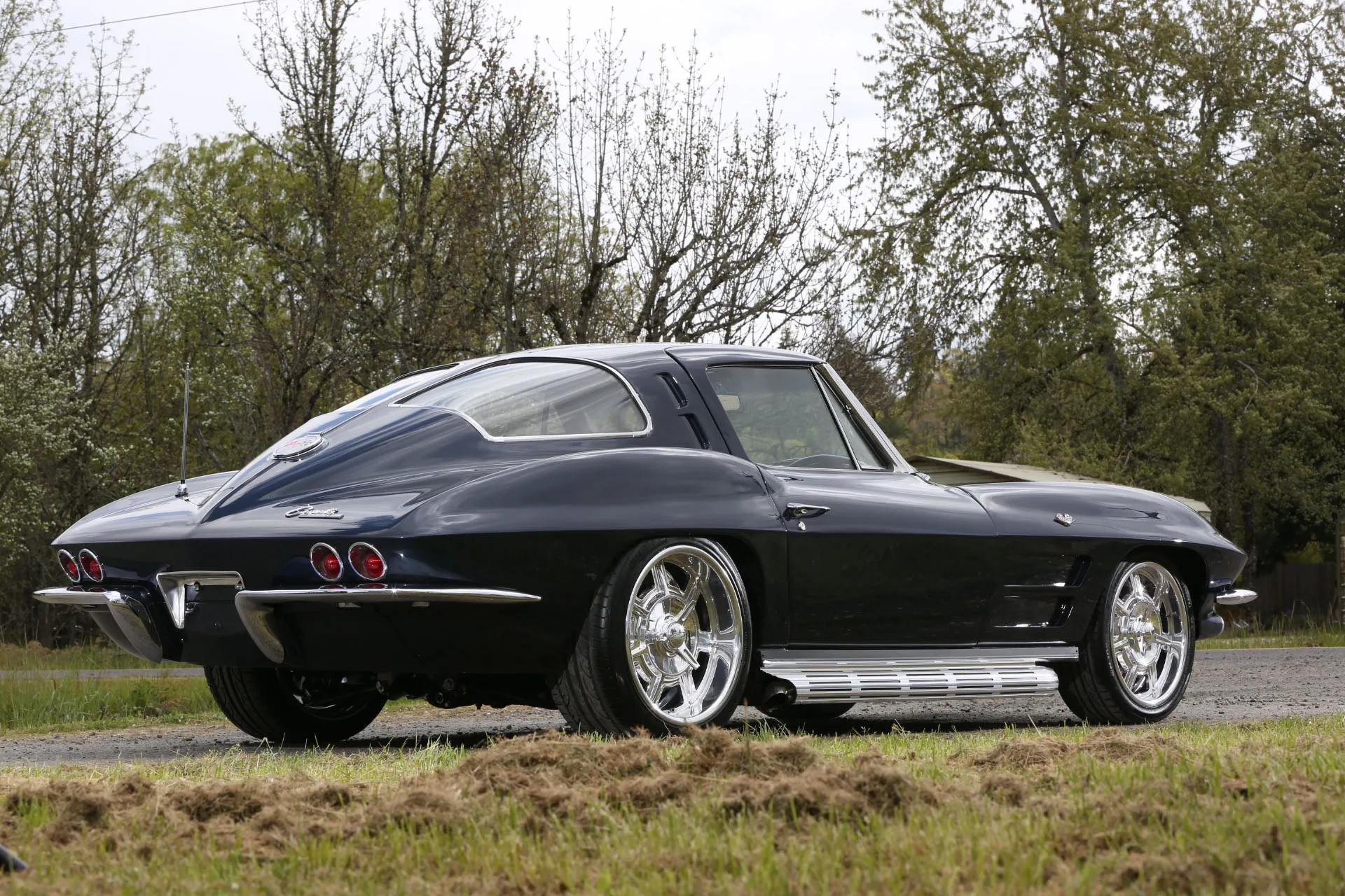 GM LT1-Powered 1963 Chevrolet Corvette with Art Morrison Chassis