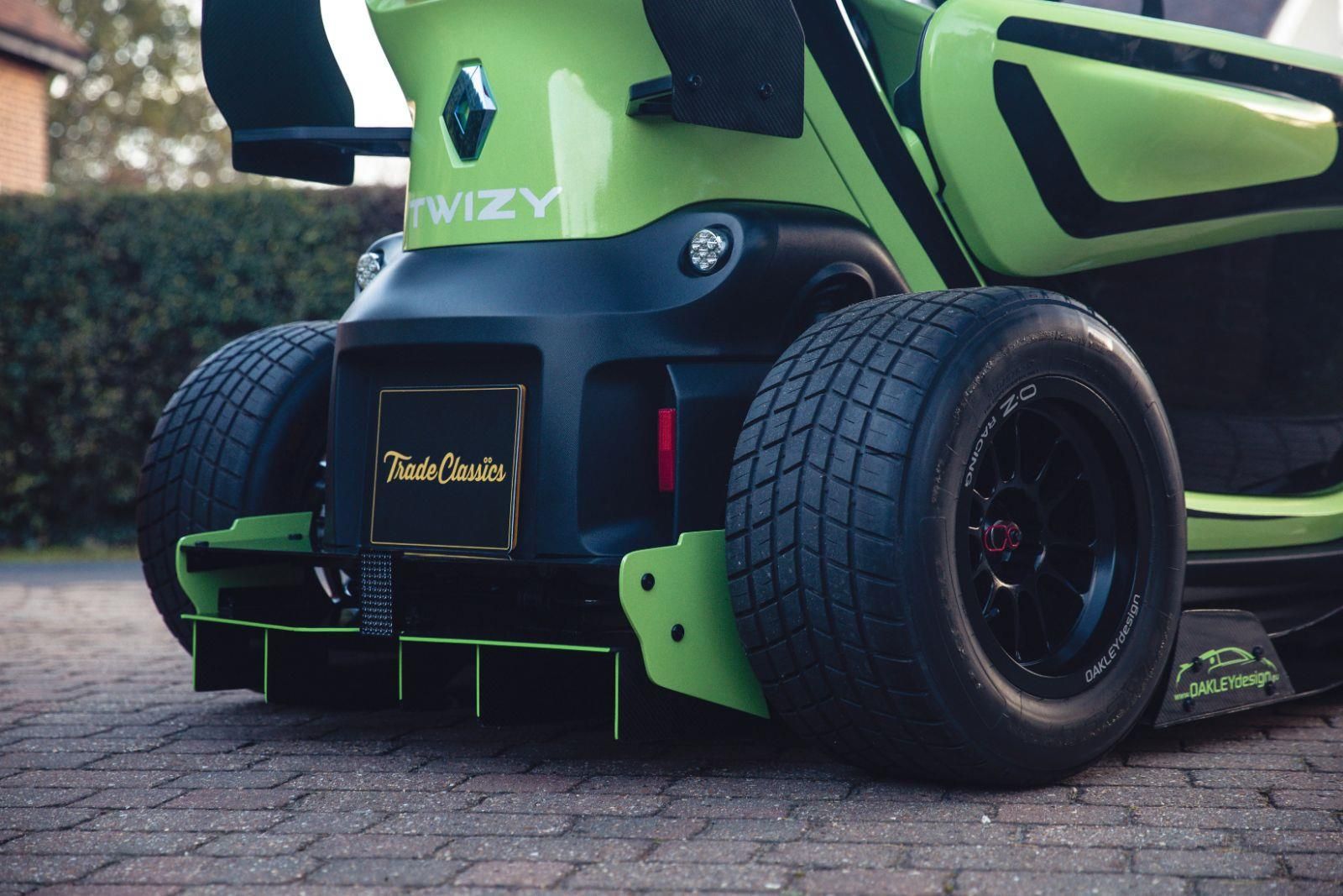 Renault Twizy F1 Oakley Design Microcar
