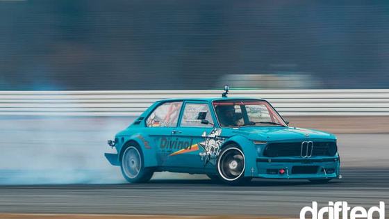 1970 BMW 2002 by Philipp Jäger