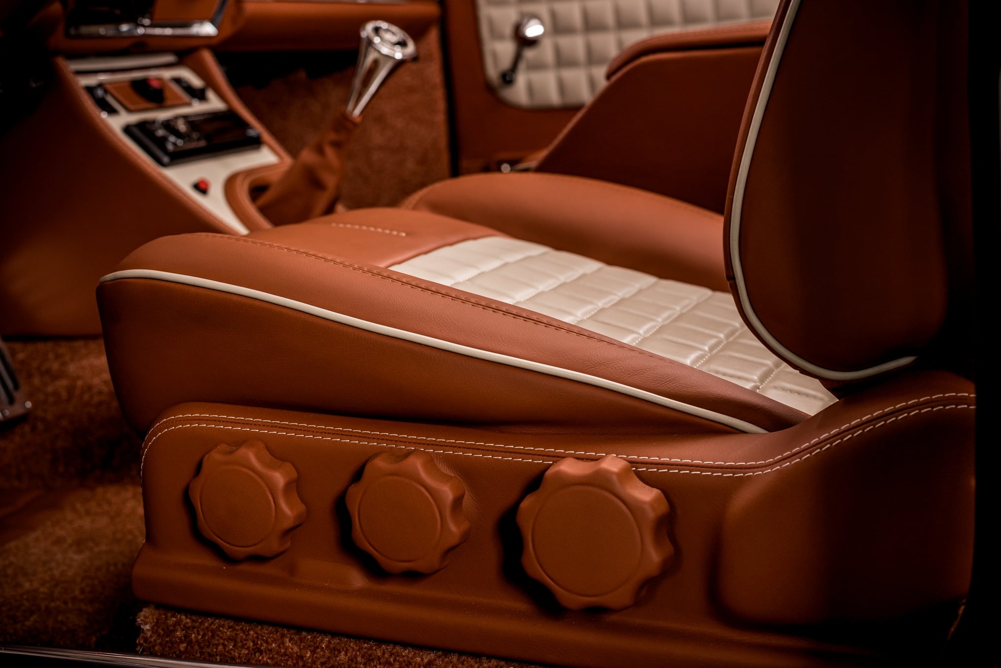 Luxury Restomod VAZ-2101 Lada Sedan by GB Design