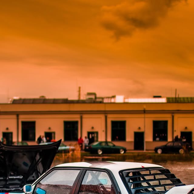 S54-Powered LTO BMW E30