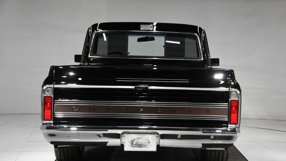 LS-Powered 1972 Chevrolet C10 Cheyenne Super