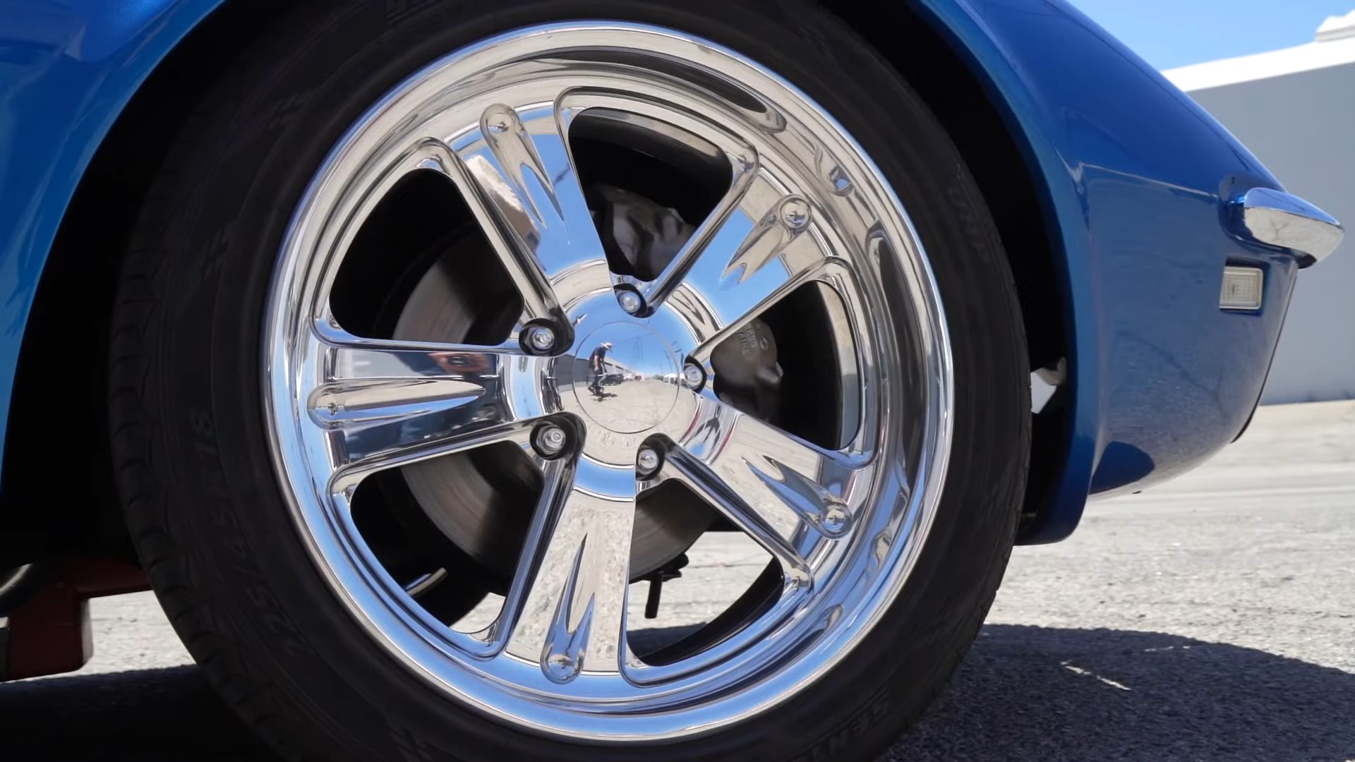 520hp 1968 Chevy Corvette 427 Restomod