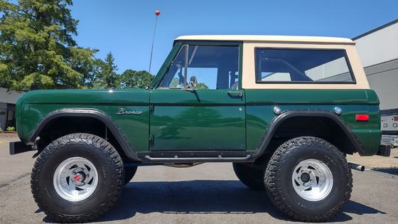 1975 Ford Bronco 5-Speed