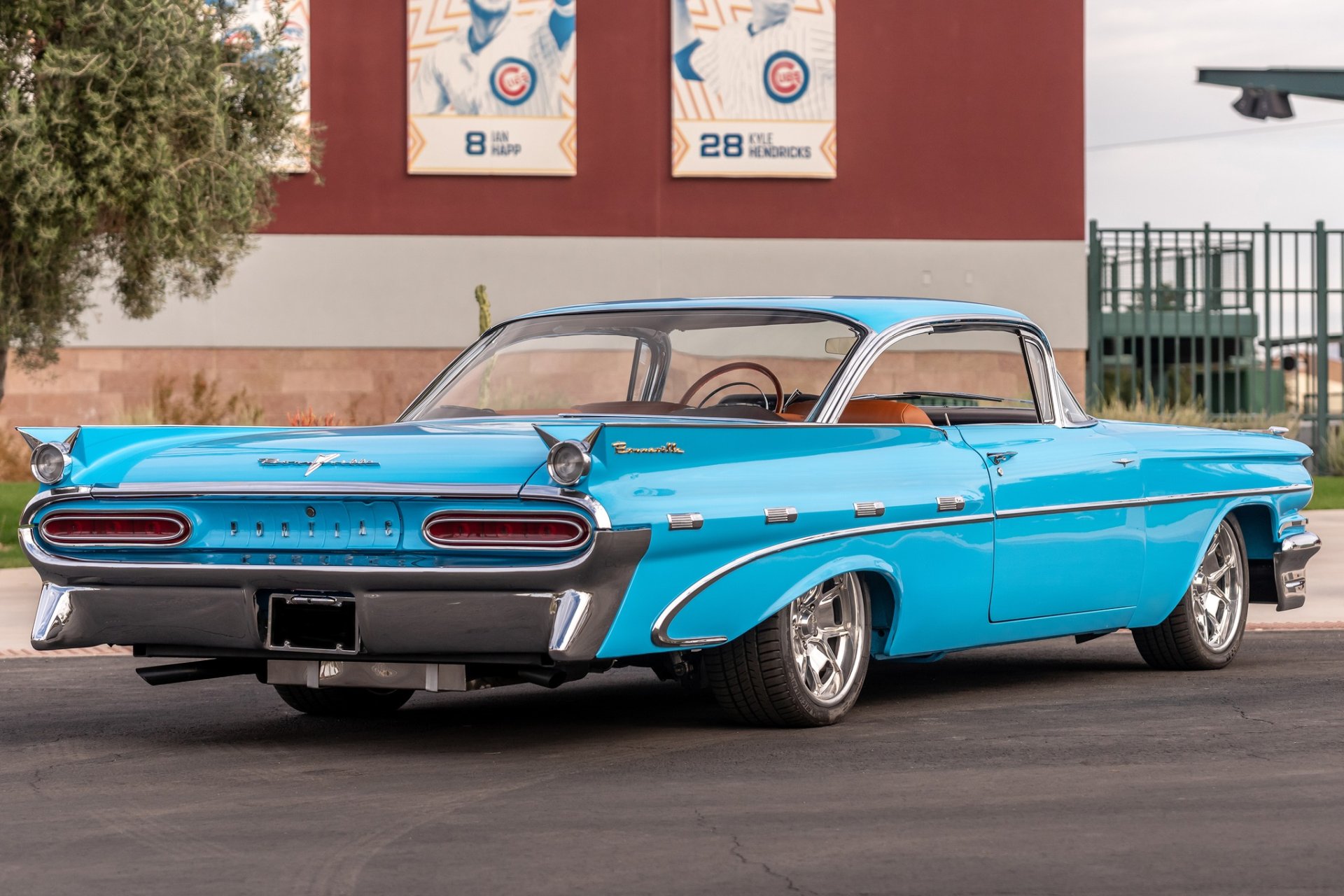 1959 Pontiac Bonneville Restomod in Riviera Blue