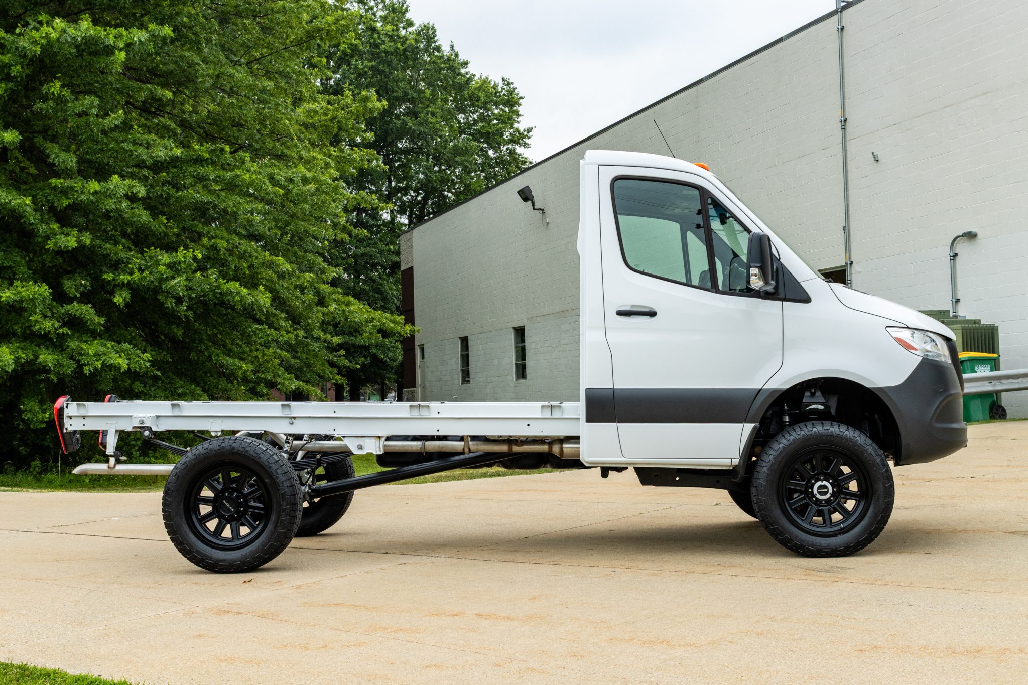2019 Mercedes-Benz Sprinter 3500XD 4x4 Chassis Cab by Whitefeather 4×4 Conversions