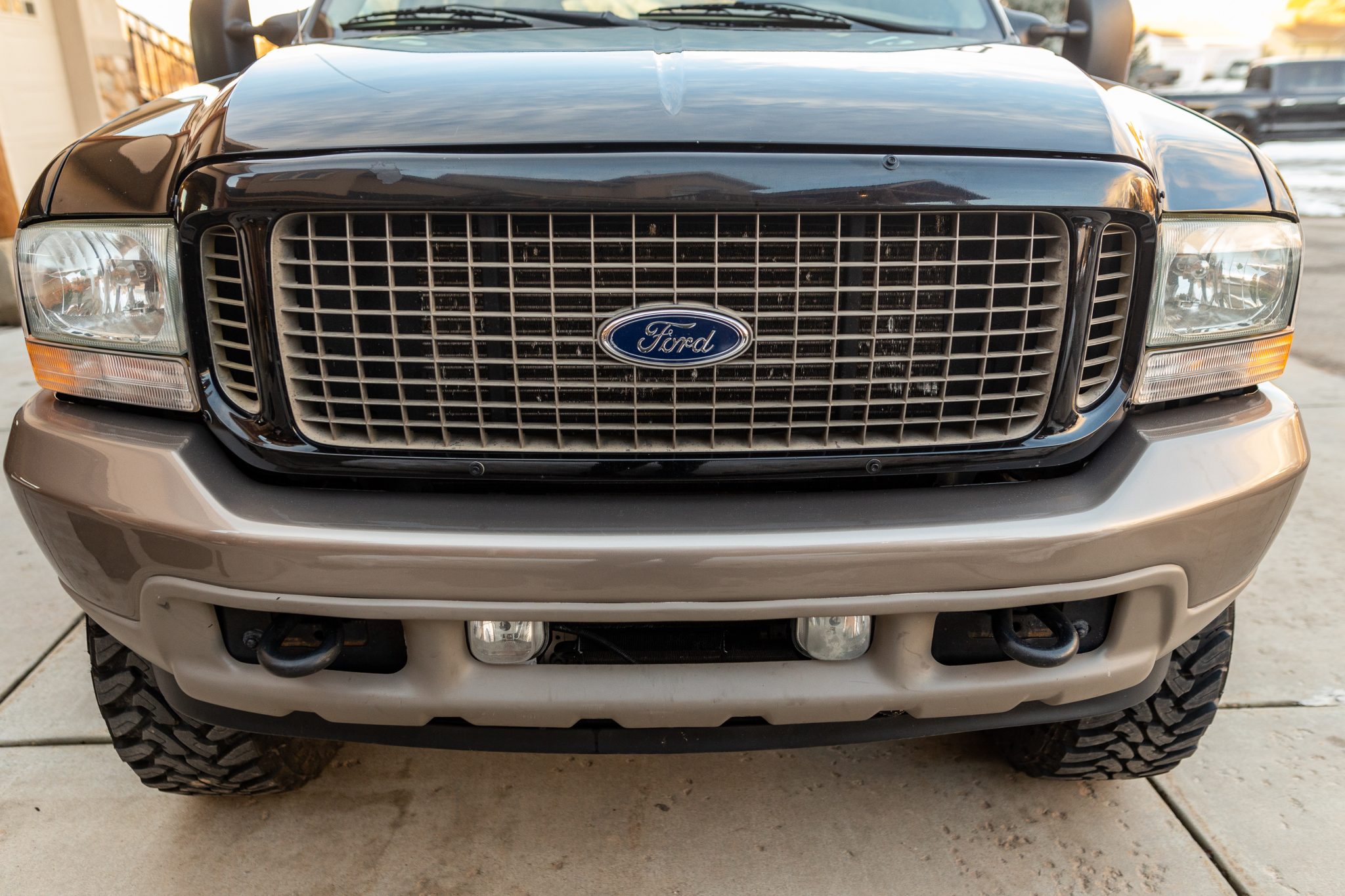 Modified 2004 Ford Excursion Eddie Bauer