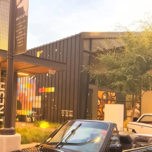 S52-Powered LTO widebody BMW E30 Convertible