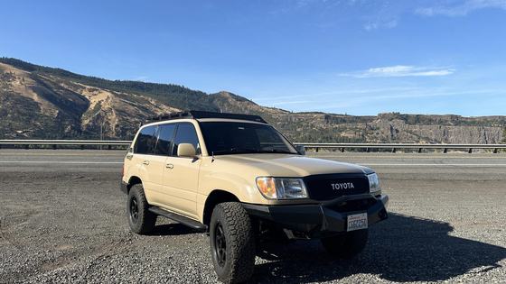 2000 Toyota Land Cruiser UZJ100