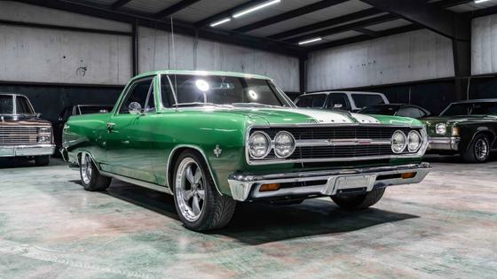 Restomod 1965 Chevrolet El Camino with 350 V8