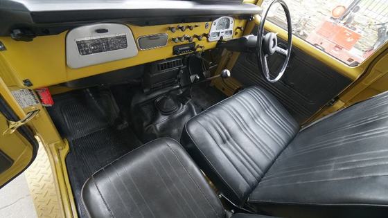 Lexus V8-Powered Toyota Land Cruiser FJ40 Restomod