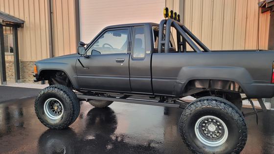 1986 Toyota Pickup SR5 Xtracab Turbo
