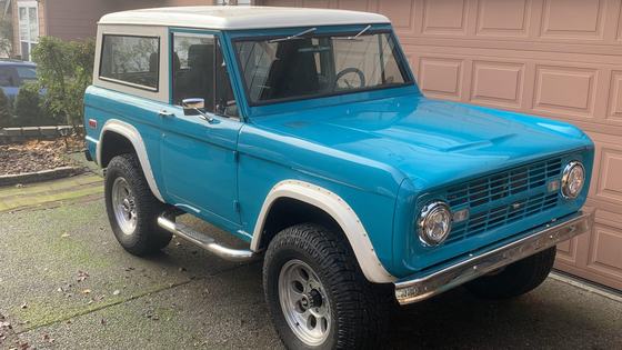 Modified 1970 Ford Bronco with 302ci V8
