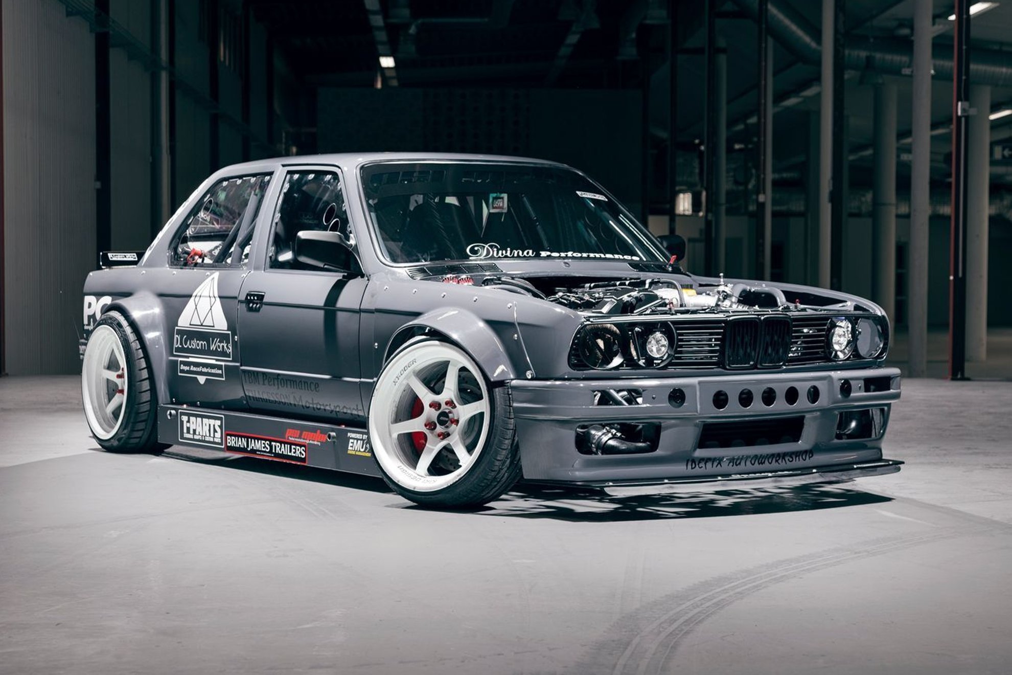 Dirty Thirty BMW E30 Drift Build by Daniel Lavman