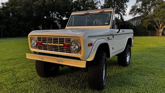 1977 Ford Bronco by BroncLove