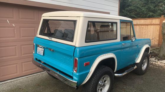 Modified 1970 Ford Bronco with 302ci V8