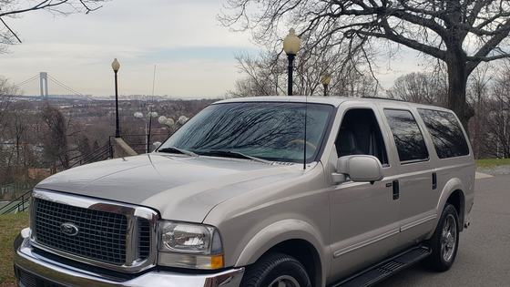 2003 Ford Excursion XLT by Becker Automotive Design
