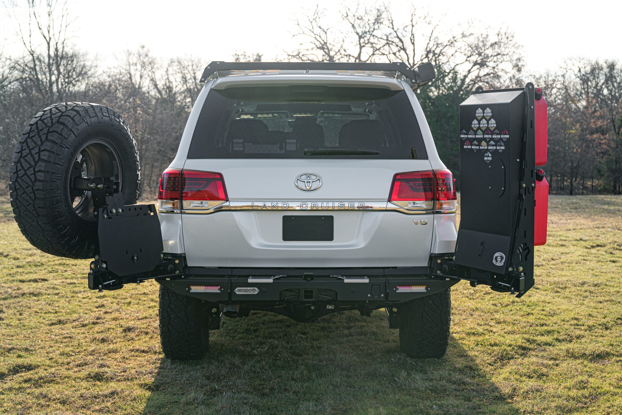 2016 Toyota Land Cruiser URJ200 by DesertFox227
