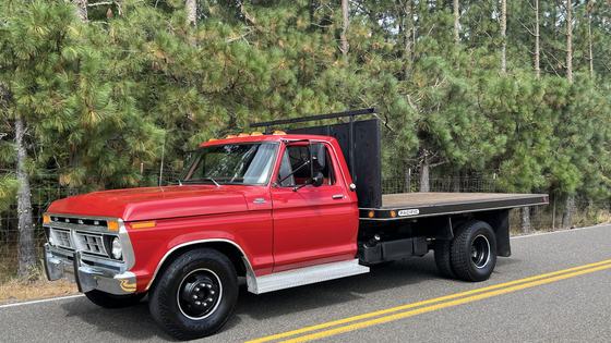 1977 Ford F-350 Custom Dually Flatbed Dump Truck