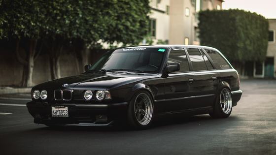 BMW E34 Wagon by Castro Motorsport