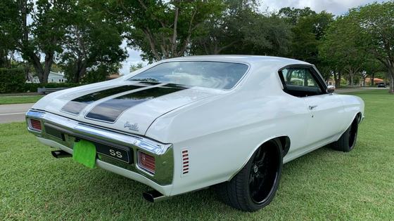 Chevrolet Chevelle with Corvette LS3 and Camaro ZL1 Seats
