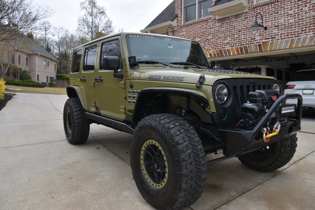 2013 Jeep Wrangler Unlimited Rubicon by ejvelazquez
