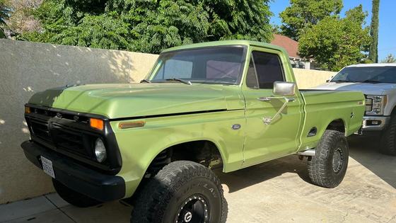 1975 Ford F-100 Custom 4x4