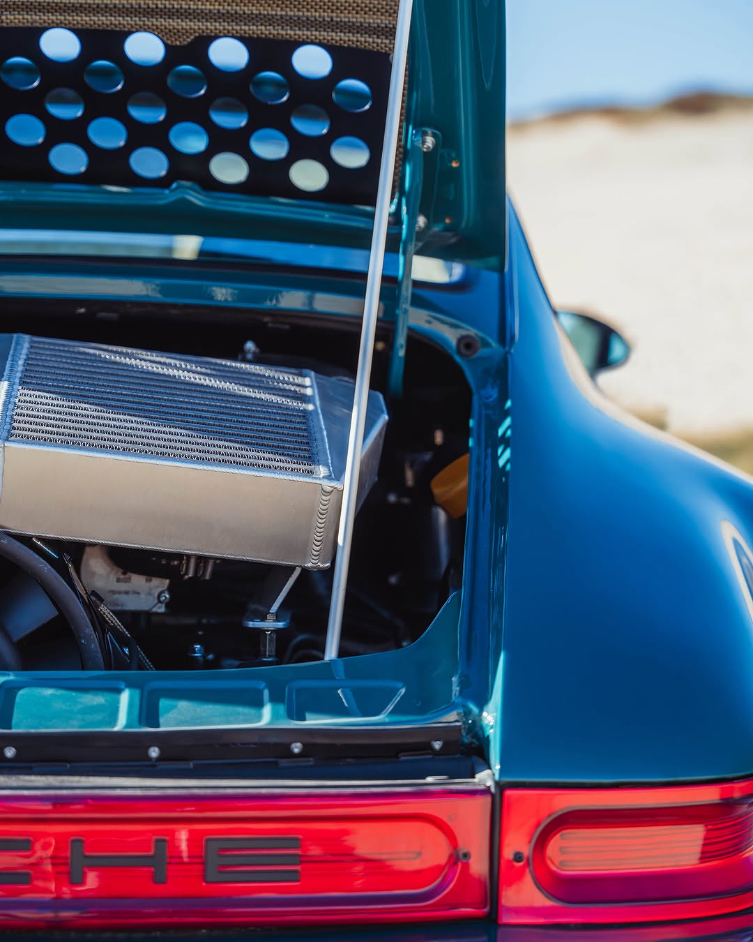 Atra Porsche 930 by Machine Revival