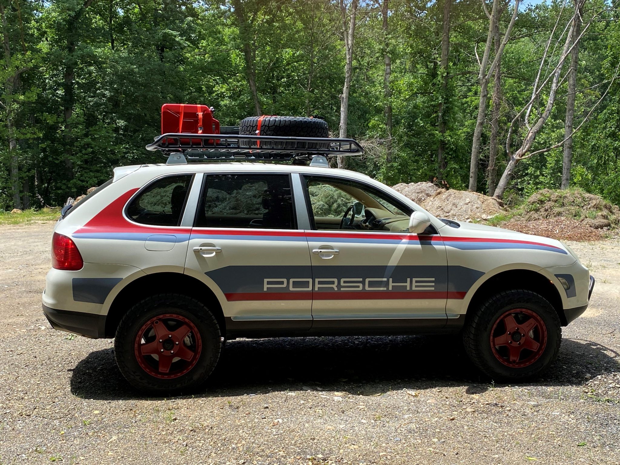 2004 Porsche Cayenne S by japerf1
