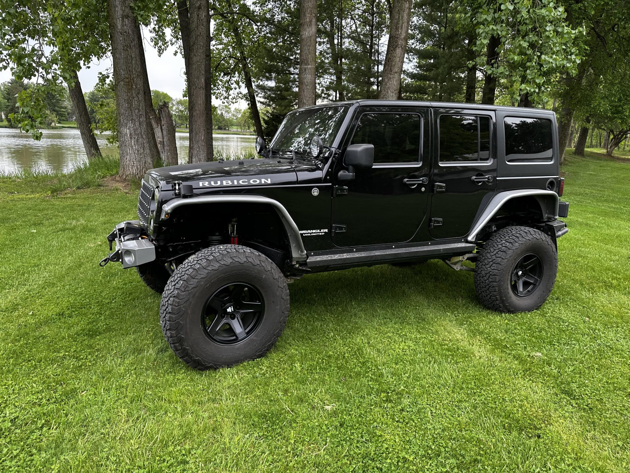 2013 Jeep Wrangler Unlimited Rubicon by guruman