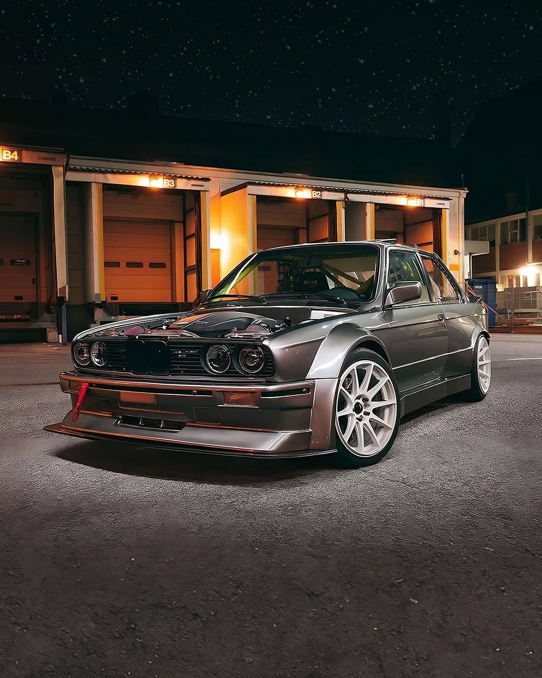 S85 V10-Powered BMW E30